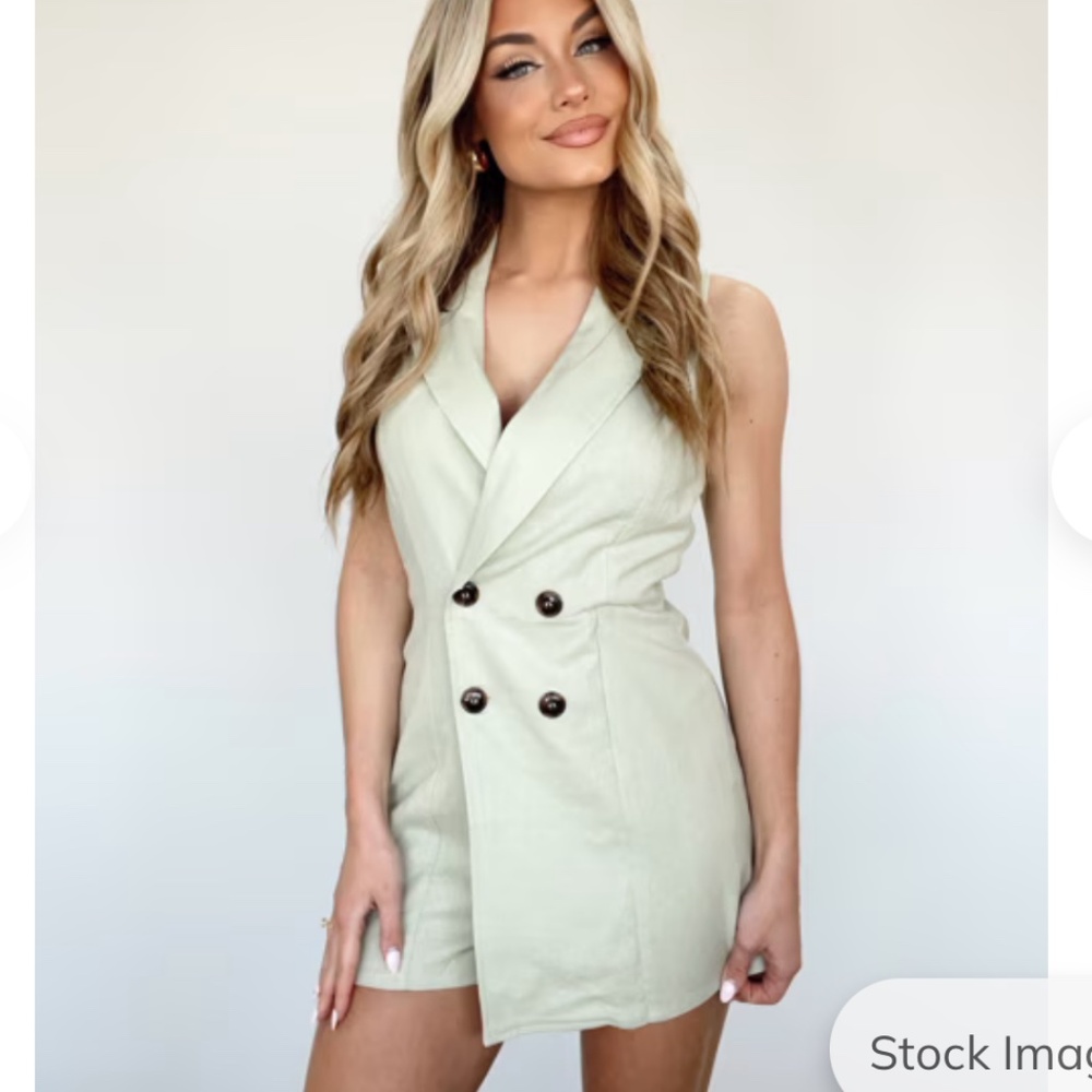 Light Green Romper - L